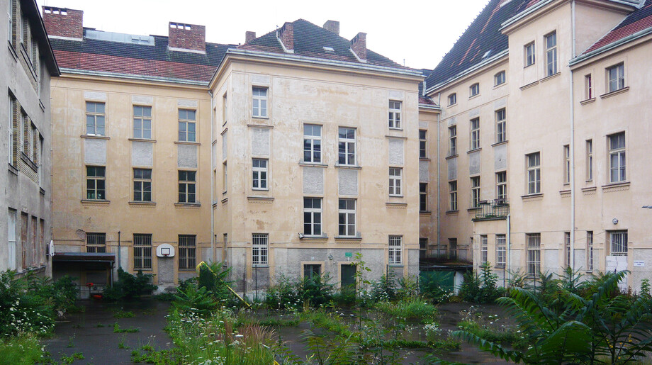 Škola Strašnice, před obnovou, 2017
